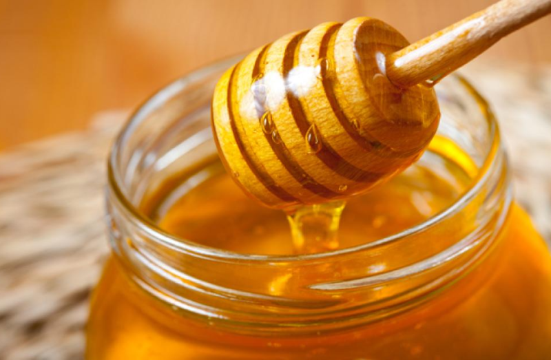 health-benefits-of-honey-1100x355